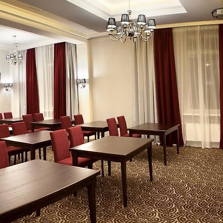 Kiroff Hotel Харков Екстериор снимка