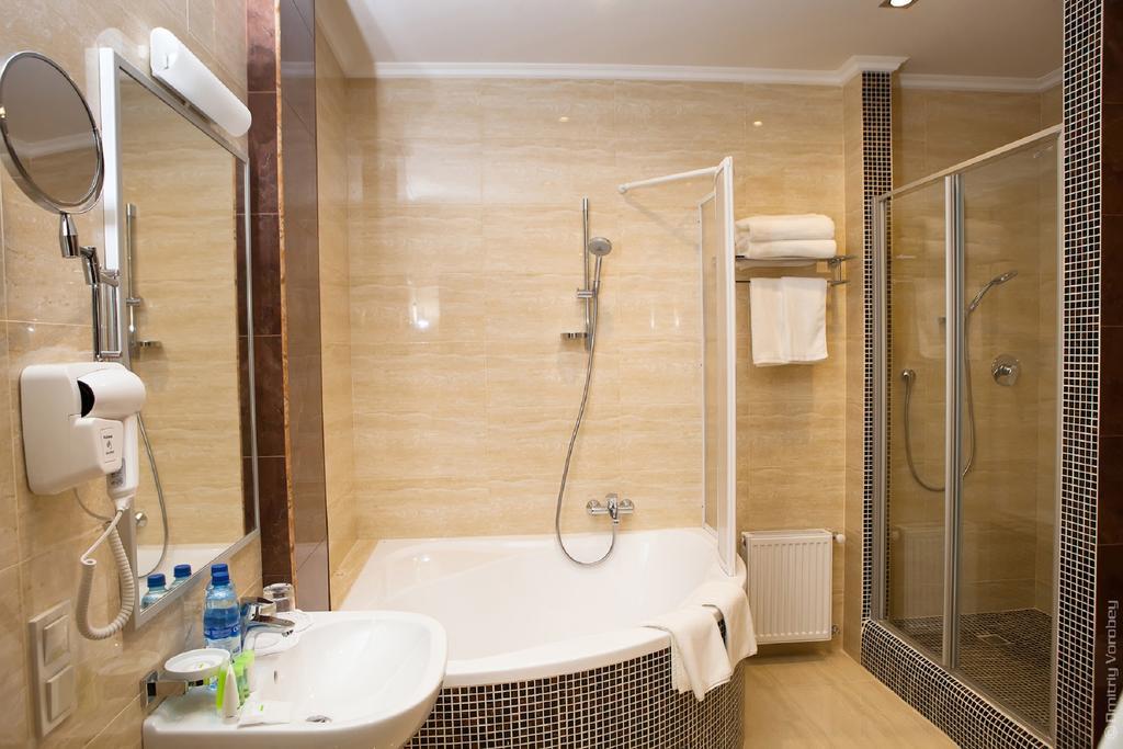 Kiroff Hotel Харков Стая снимка