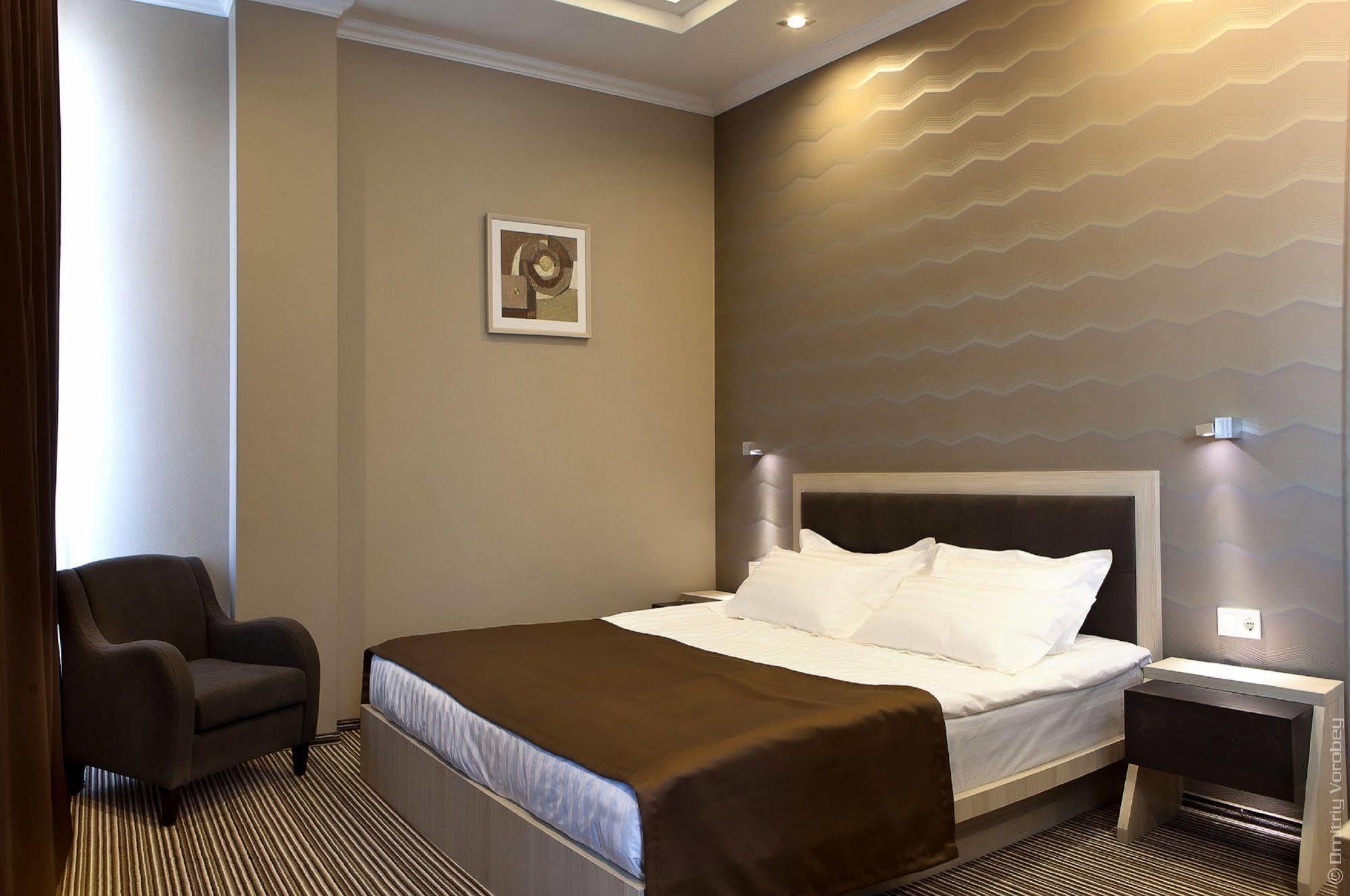 Kiroff Hotel Харков Екстериор снимка